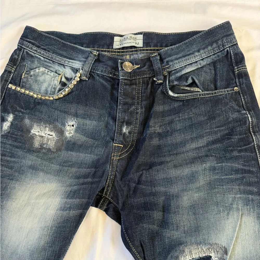 Zara Men's Dark Blue Straight Jeans with Distressed Details - Picture 3 of 8